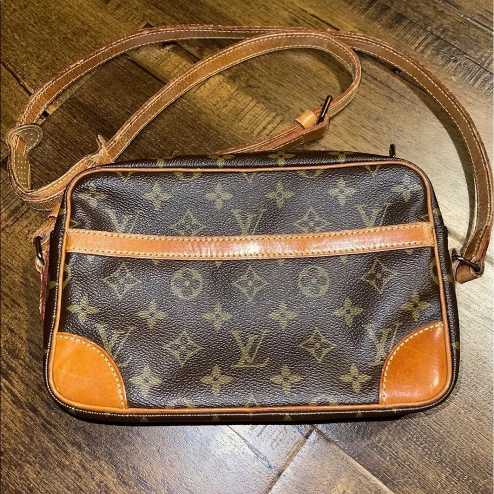 SOLD Authentic Louis Vuitton Shoulder Bag Trocadero 24 Monogram